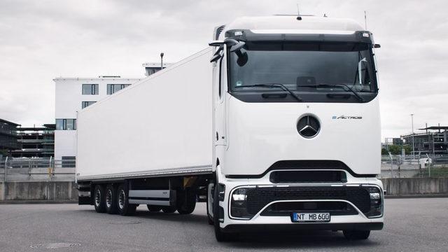 Mercedes-Benz Türkiye'de Elektrikli Kamyon Üretimine Yeşil Işık